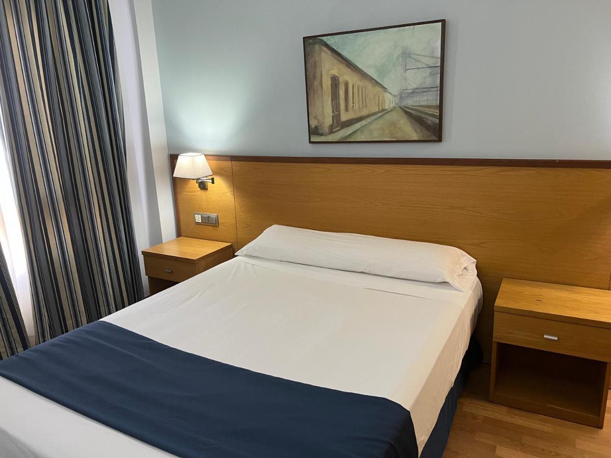 Hotel Cervantes Linares Linares  Buitenkant foto